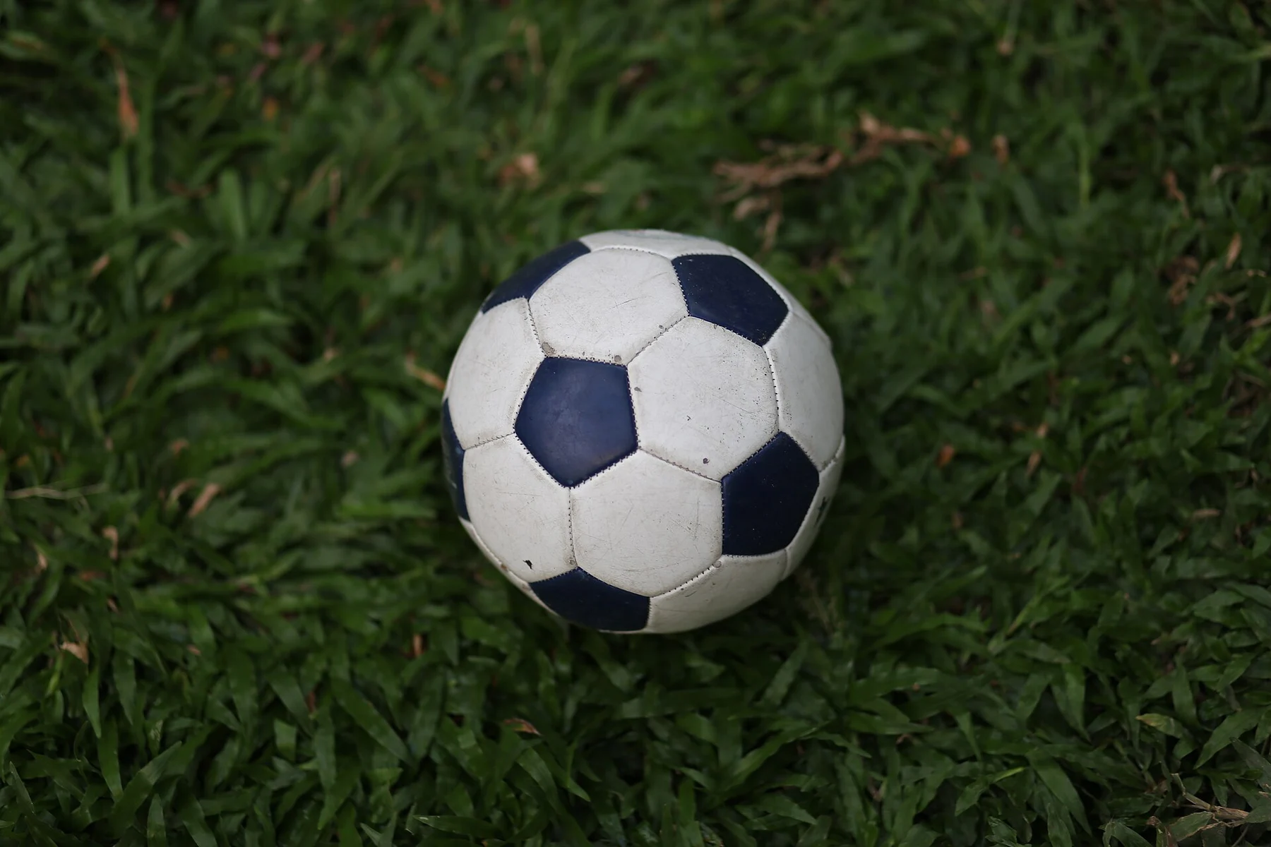 Fotografia de contexto para: futebol e regulamento da partida