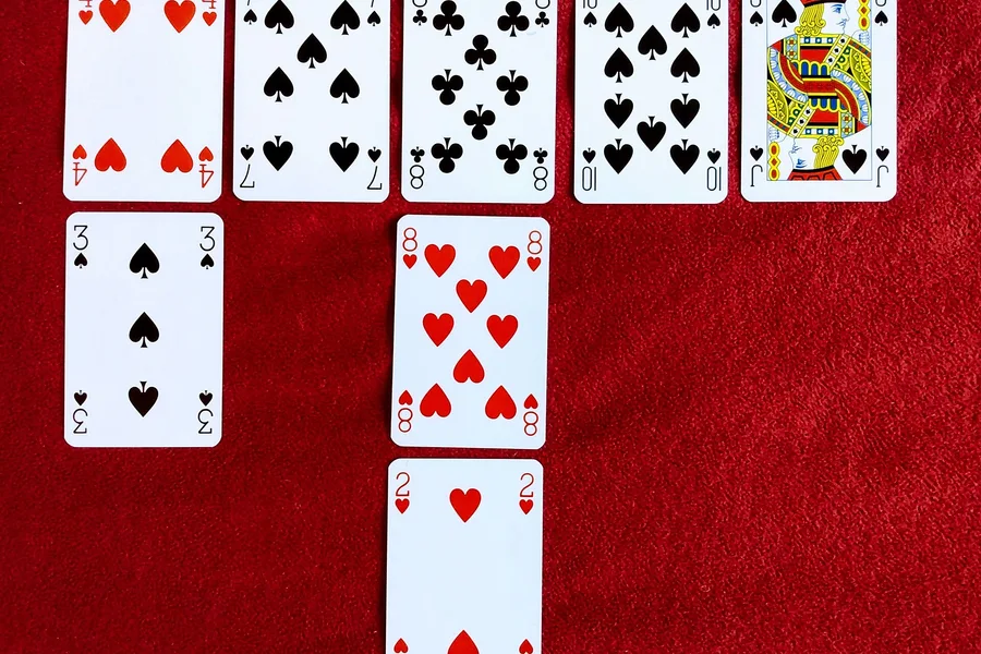 Fotografia de contexto para: regras da mão de cartas
