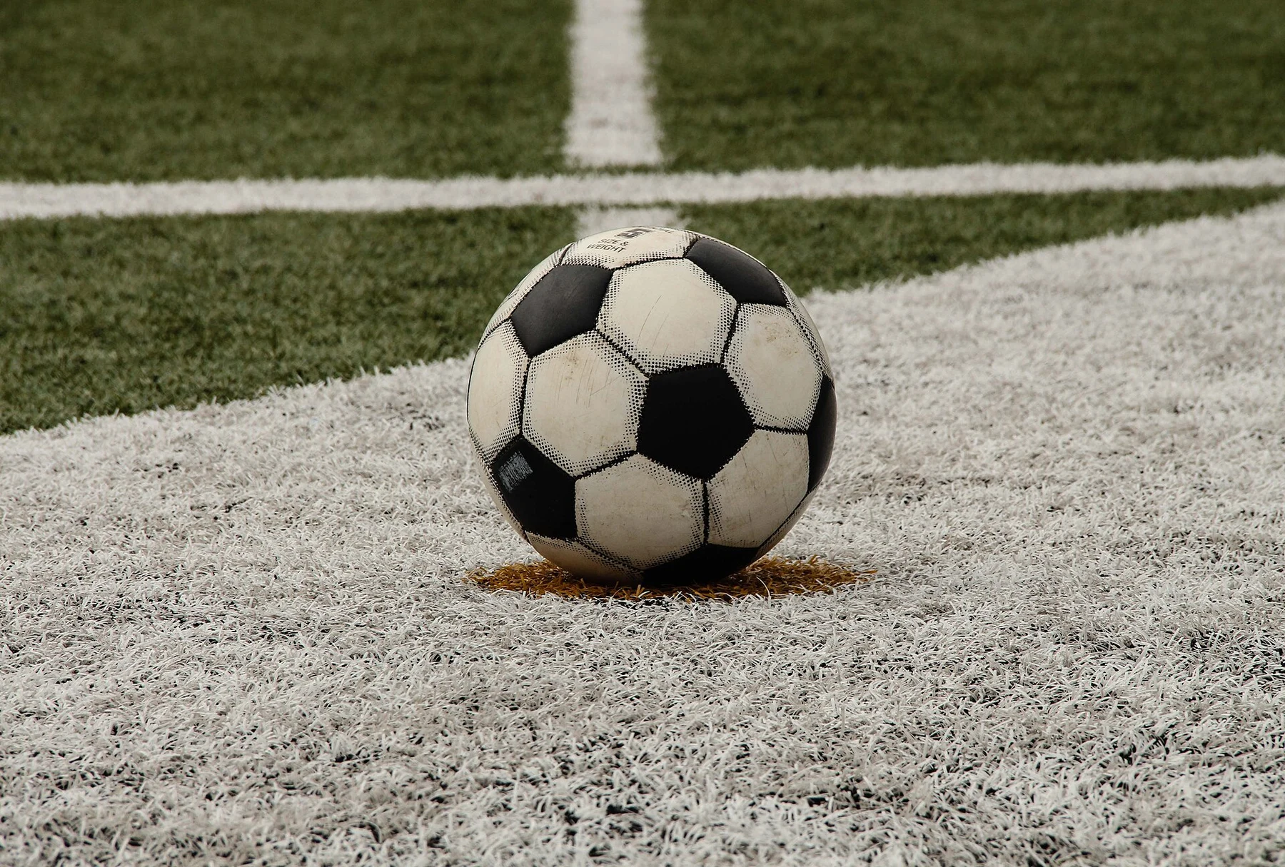Fotografia de contexto para: futebol e informações ao vivo